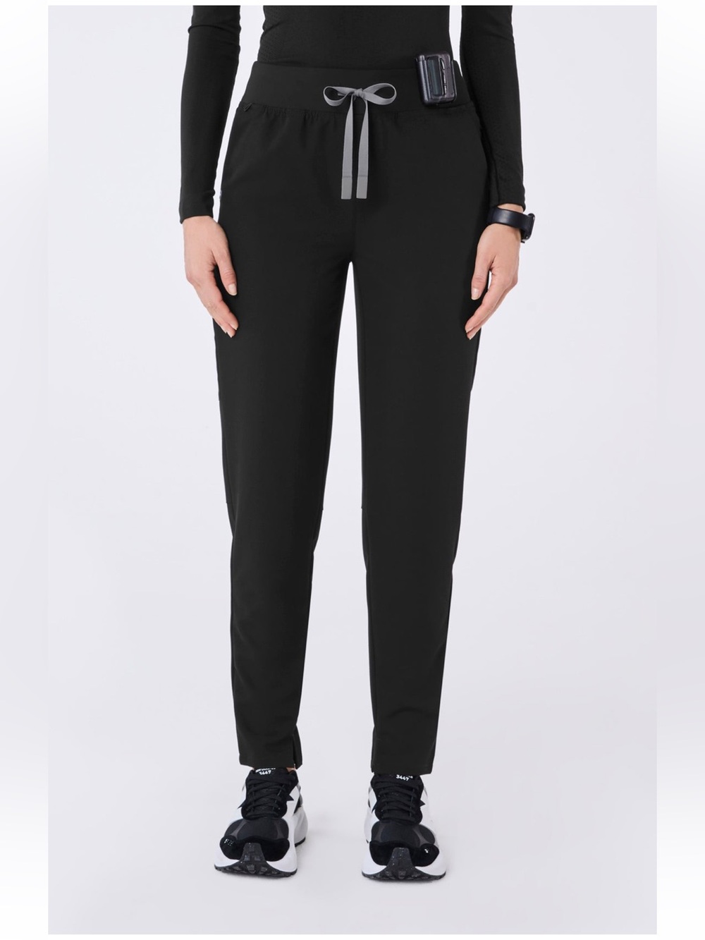 Women’s black fig scrub pants